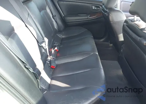 2001 Infiniti I30 Luxury z USA, uszkodzony, nr VIN JNKCA31AX1T021293